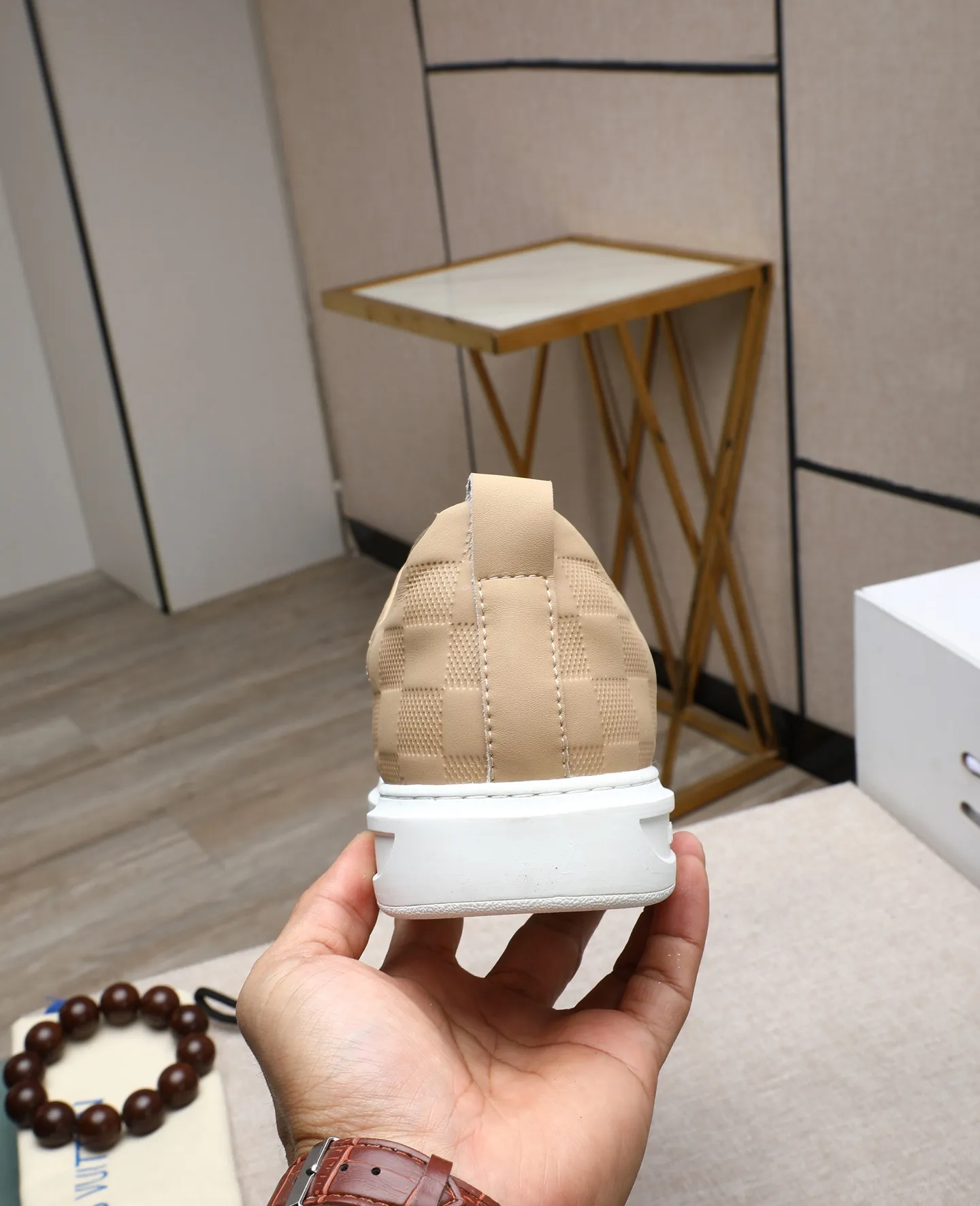Men's shoes 💰460 【LOUIS VUITTON】Louis Vuitton 2 new products 👟Milan fashion show style 🇰🇾🇰🇾LV family logo, celebrity style, a must-have for fashionistas ⚠️Imported materials ➕Cow leather ➕Breathable leather lining ➕Special outsole 👞Number 38-44 (45 46 custom-made)